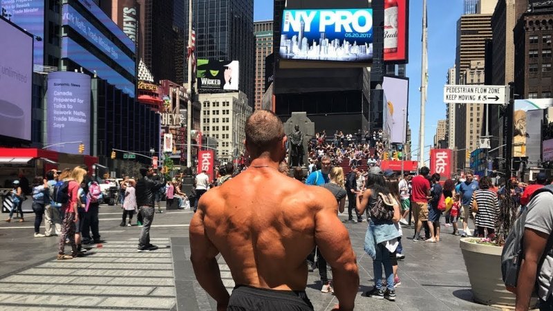 Why Do Bodybuilders Get the Cold Shoulder from Society?